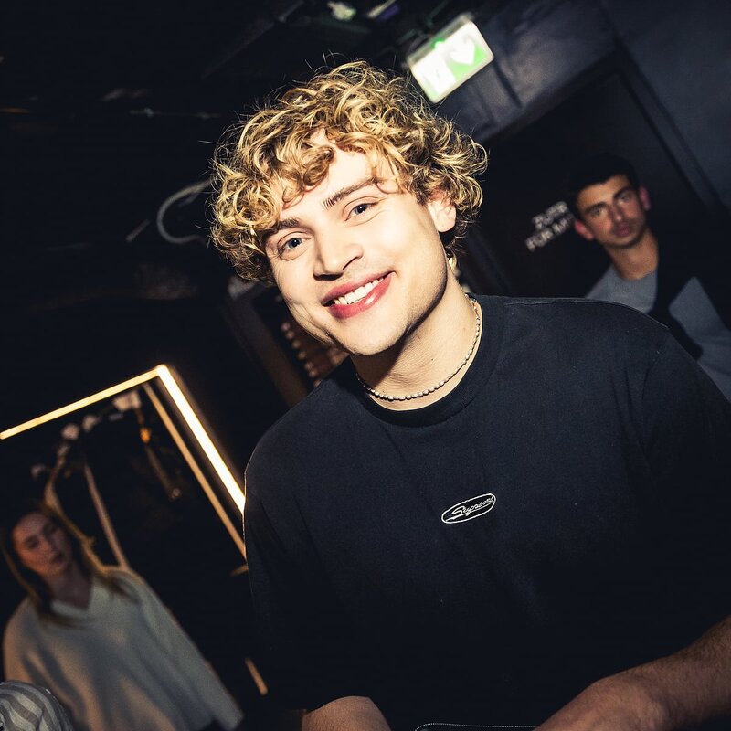 SATURDAY AGAIN // 26.04.25