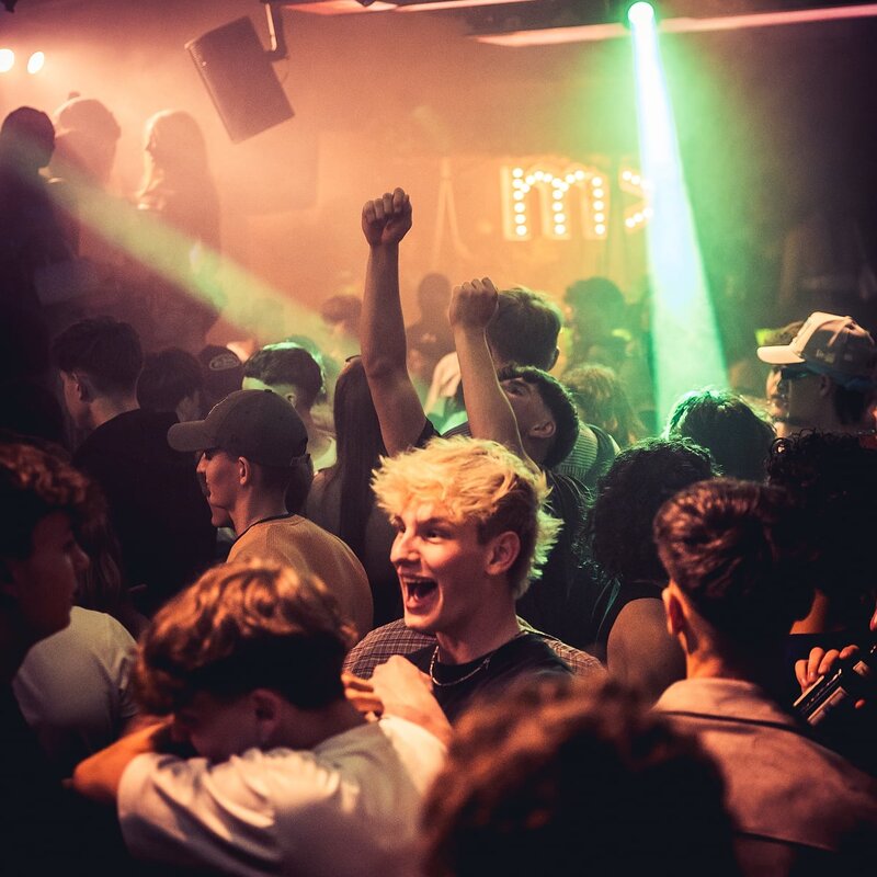 Trapaholics // 16.05.25