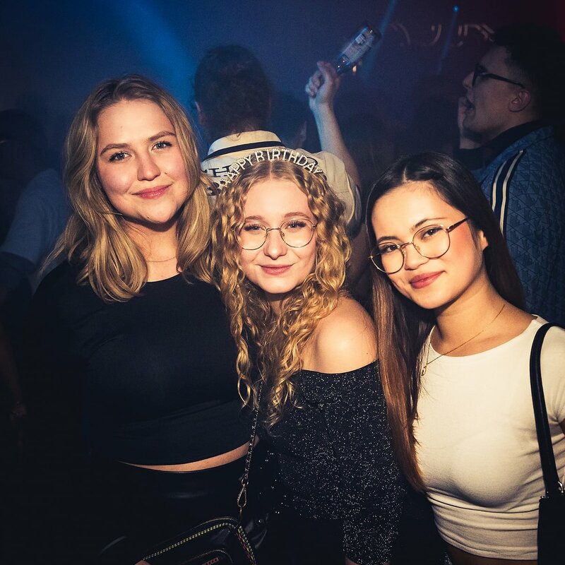 Mach90 meets 2000 // 25.12.24