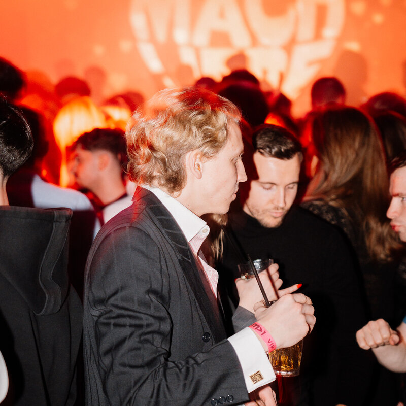 MachLiebe // 14.02.26