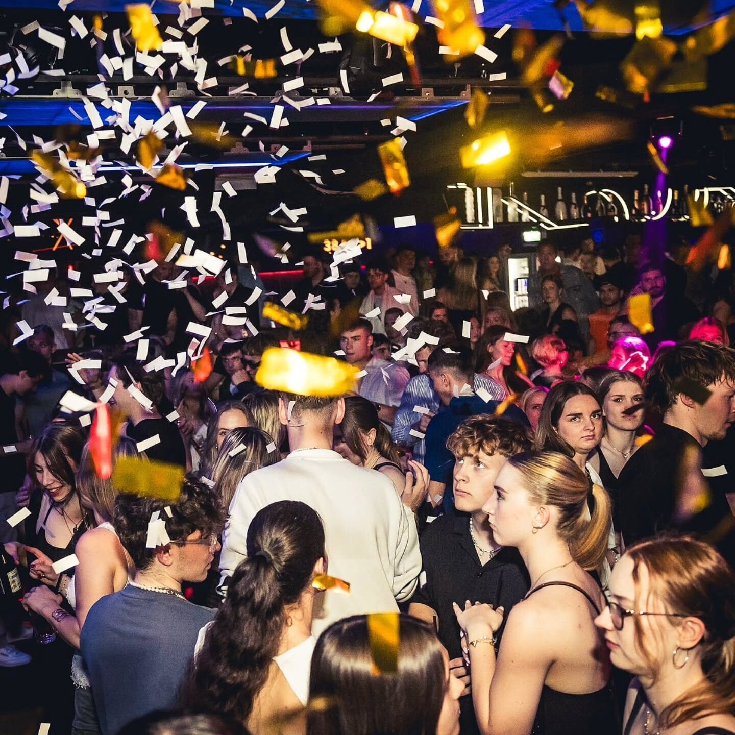 SATURDAY AGAIN mit Clubhits by @julezz.dj Wir sehen uns TONIGHT im MACH1 🪩 . . . #mach1familie #nürnberg #mach1club #houseofsound