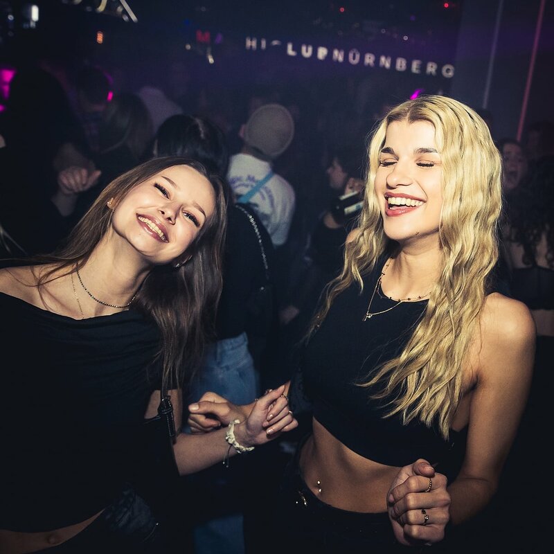 Mach90 meets 2000 // 25.12.24