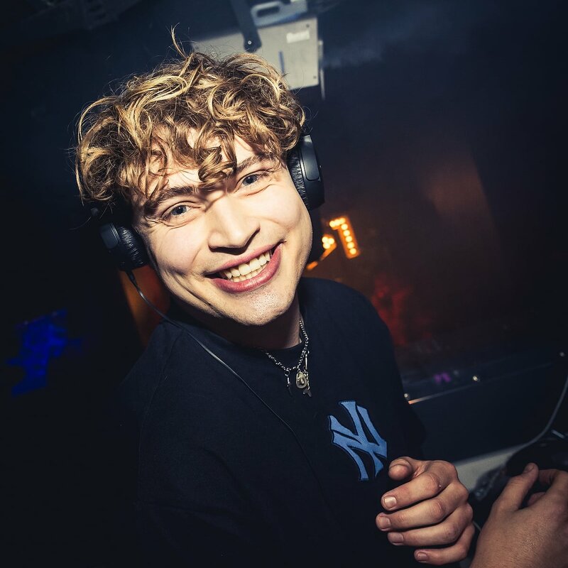 ALL IN feat. MAREK FRITZ // 10.01.25